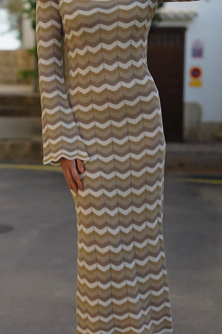 Natural Metallic Chevron Flared Sleeve Fine Knit Midi Dress - Image 5