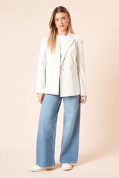 Tailored Seam Front Detail Blazer - Image 2