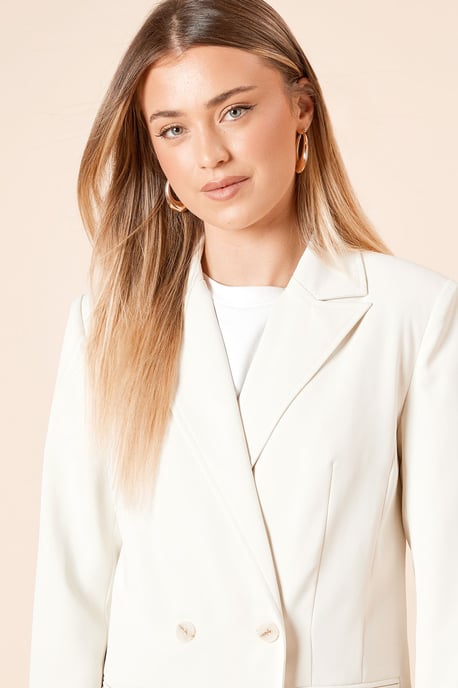 Tailored Seam Front Detail Blazer - Image 3
