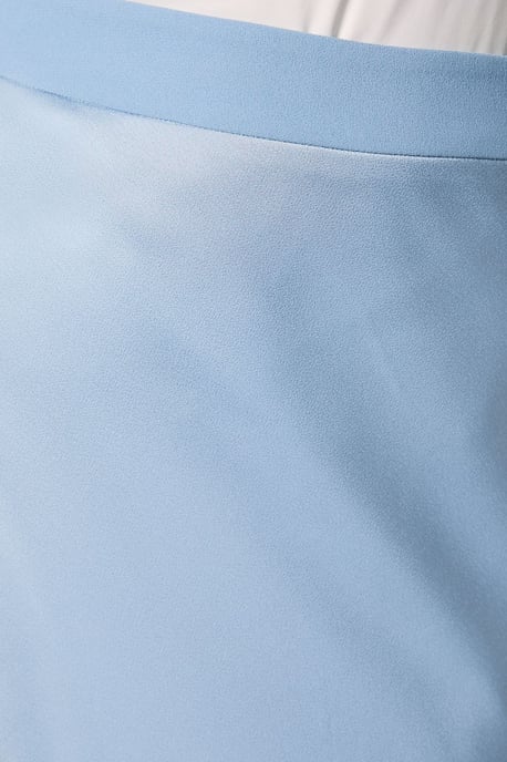 Satin Detail Fitted Skirt - Image 5