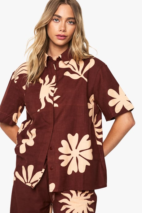 Shell Print Linen Resort Shirt - Image 1