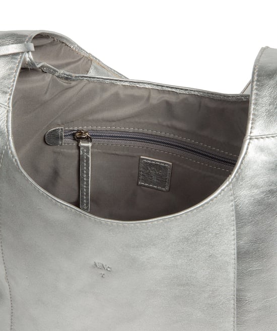 'Renata' Metallic Silver Leather Shoulder Bag - Image 5