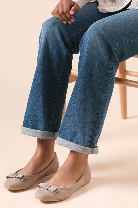 Wide Fit Paris Bow Detail Ballet Pumps - Image 1