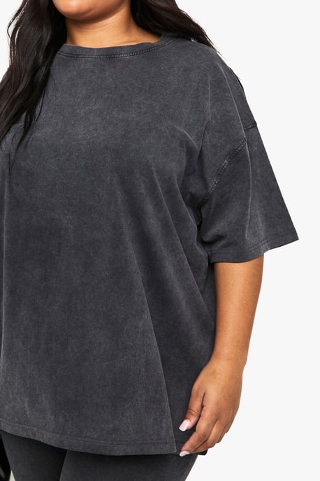 PLUS ACID WASH OVERSIZED TSHIRT - Image 4
