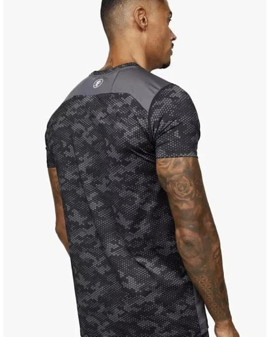 Gym King Contrast Camo Panel Grey T Shirt - Image 2