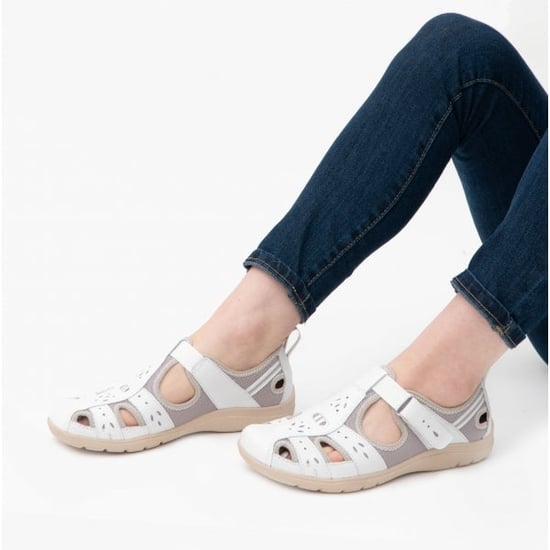 Free Spirit Cleveland Womens Sporty Shoes White - Image 2