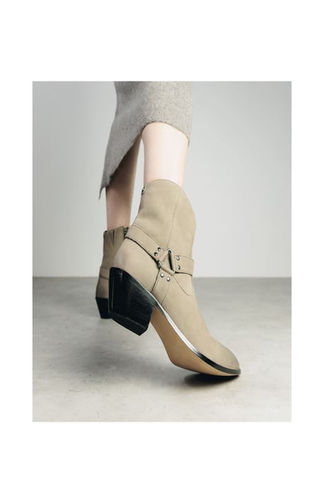 Alexiia Stone Boots - Image 2