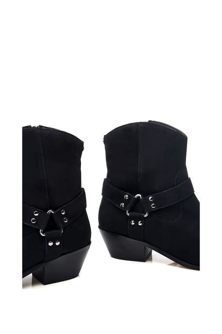 Alexiia Black Boots - Image 4