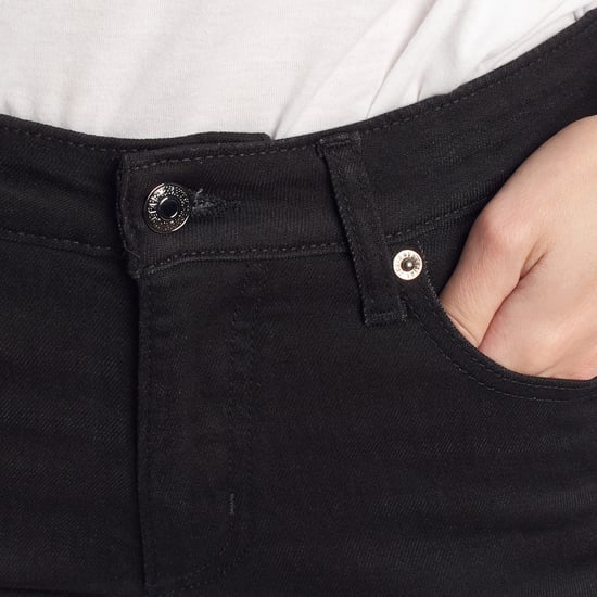 WKCO3004F Skinny Jeans for Women - Image 6