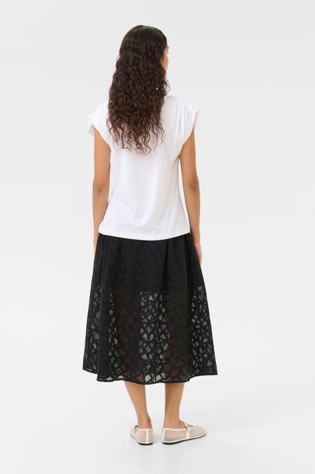 KBAnnie Top Feminine Silhouette - Image 2