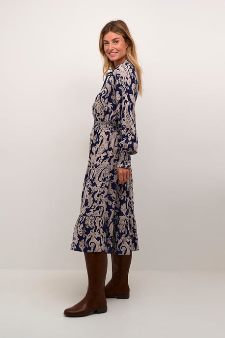 CRLucy Long Dress Feminine Silhouette - Image 2