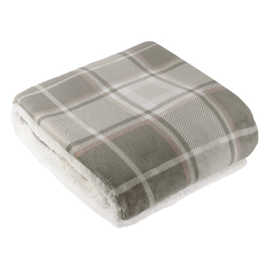 Wylder Nature Braemar Sherpa Printed Fleece, 143 cm x 180 cm, Green - Image 1