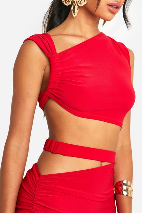 Slinky Rushed Knot Detail Crop Top - Image 4
