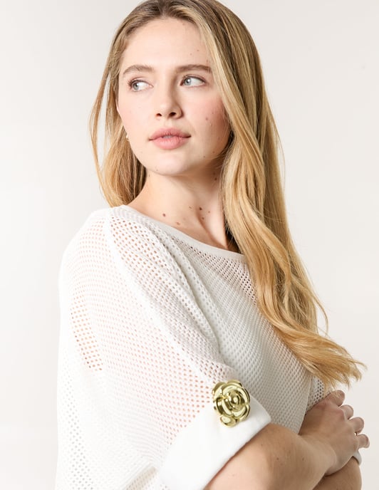 Crochet Gold Flower Brooch Detailed Top - Image 2