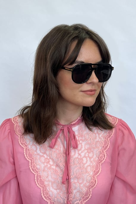 Oversized Navigator Sunglasses in Black - Image 3