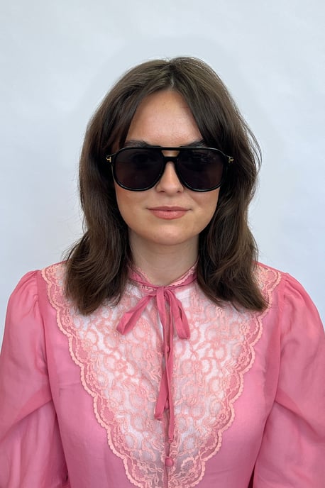Oversized Navigator Sunglasses in Black - Image 5