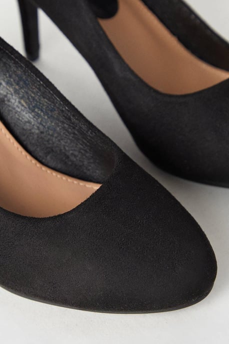 Good For The Sole: Wide Fit Elsa Almond Toe Stiletto Heel Court Shoes - Image 4