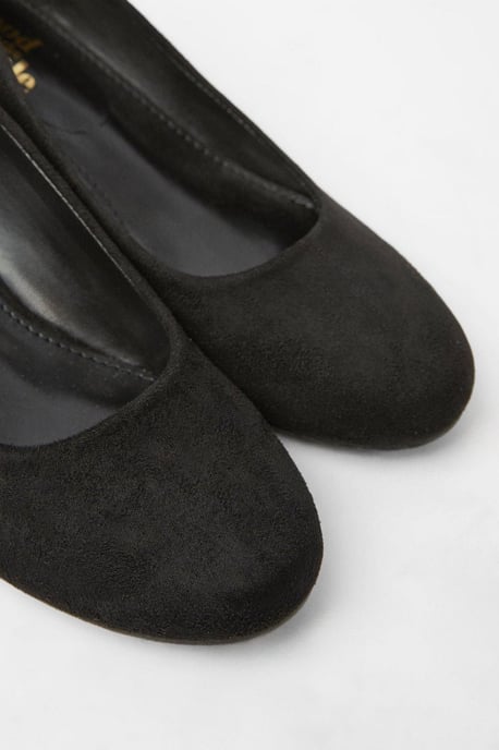 Good For The Sole: Cerys Comfort Low Wedge Heel Court Shoes - Image 4