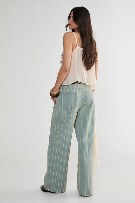 Frayed Hem Straight Leg Denim Jeans - Image 4