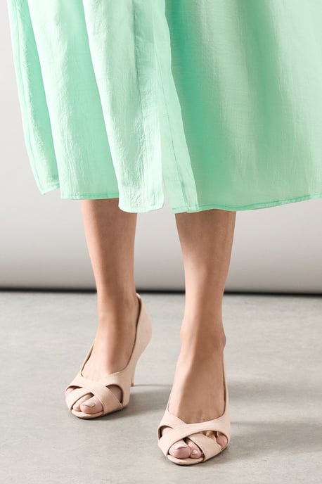 Good For The Sole: Wide Fit Honey Peep Toe Court Shoes - Image 2