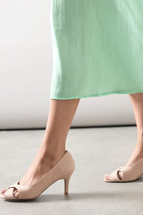 Good For The Sole: Wide Fit Honey Peep Toe Court Shoes - Image 3