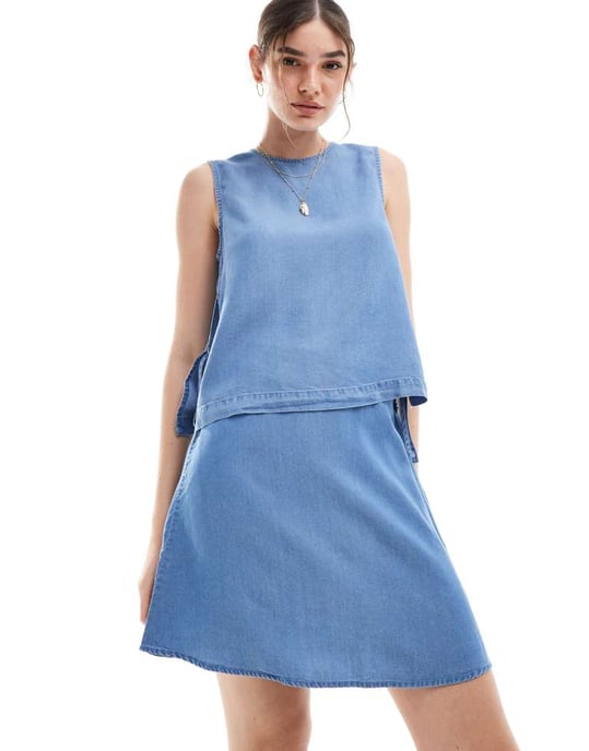 Vero Moda wrap mini skirt co-ord in medium blue chambray - Image 4