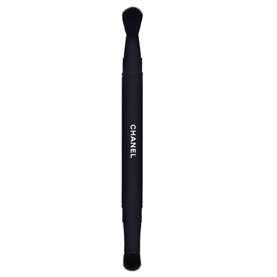 Chanel N°200 Dual-Ended Eyeshadow Brush for Flawless Eye Makeup - Image 1