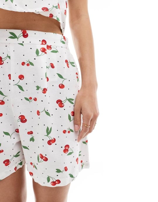 ONLY linen mix short co-ord in cherry print - Image 2