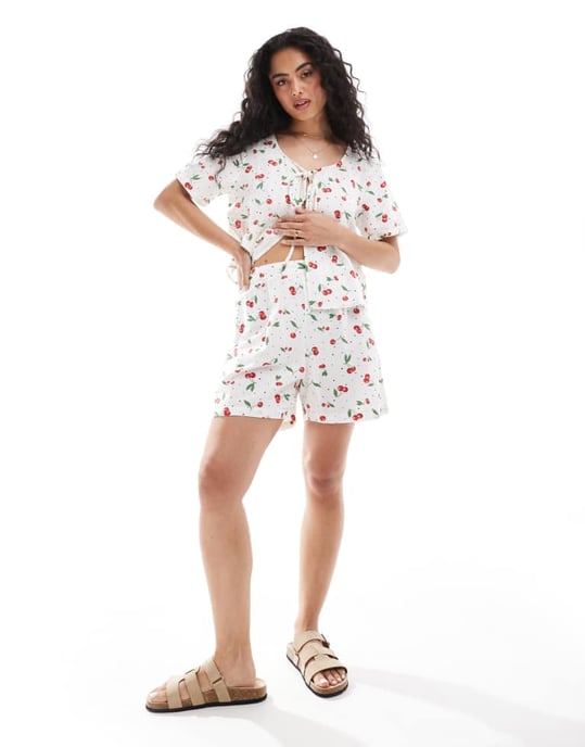ONLY linen mix short co-ord in cherry print - Image 3