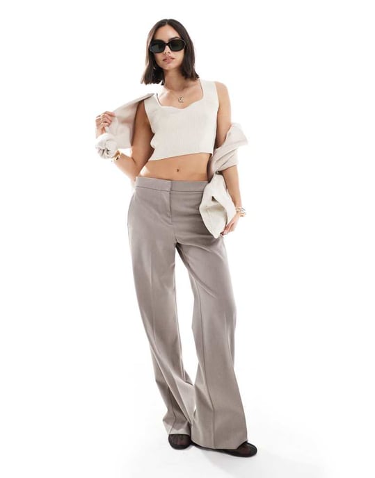 Vero Moda ribbed knit top with sweetheart neckline in cream - Image 3