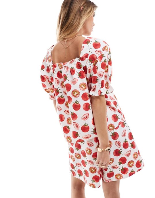 Pieces blouson top co-ord in tomato girl print - Image 3