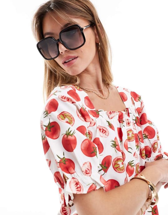 Pieces blouson top co-ord in tomato girl print - Image 4