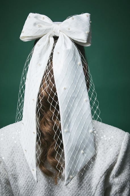 Lisa Tan Bridal Bow Pill Box Fascinator - Image 2