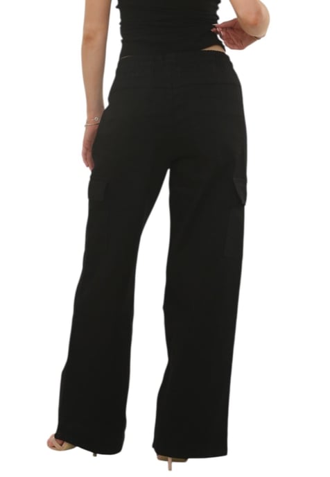 Womens Easticated Wasit Wide Leg Cargo Pocket Jeans in Black - Image 3