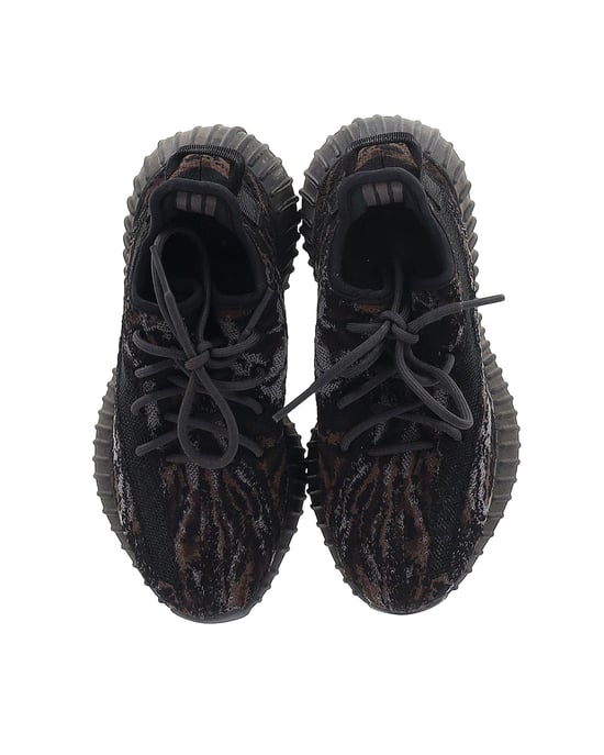 Yeezy Boost 350 V2 ‘Mx Rock’ sneakers in multicolor Primeknit Mesh - Image 5