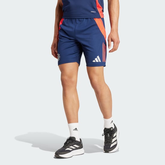 Manchester United Tiro 24 Training Shorts - Image 1