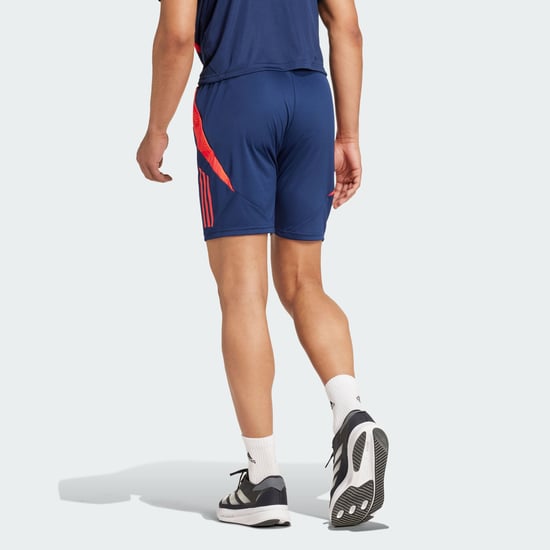 Manchester United Tiro 24 Training Shorts - Image 2