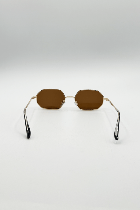 Oval Geometric Metal Frame Sunglasses in Gold Brown - Image 4