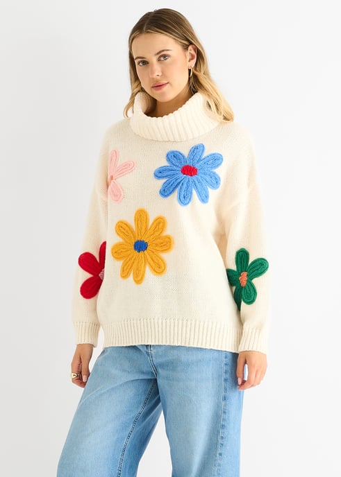 Krämfärgad överdimensionerad tröja med blommiga applikationer - Image 1