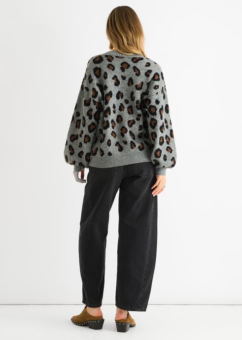 Grey Animal Print Knit Short Cardigan - Image 4