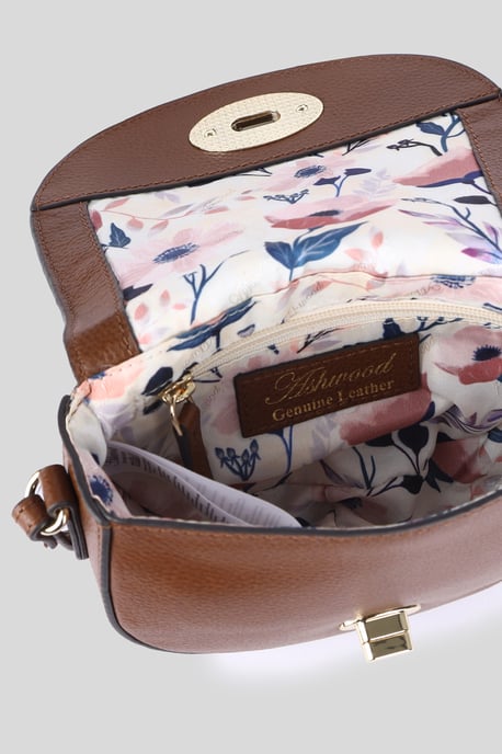 'Borsa della Moda' Real Leather Saddle Crossbody Bag - Image 4