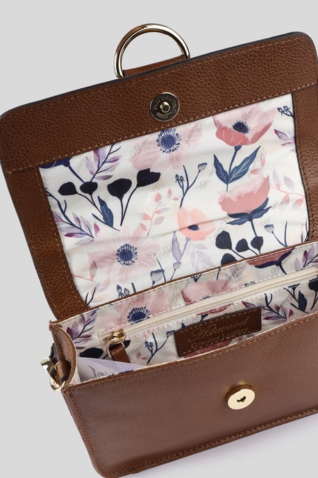 'Amore di Cuoio' Real Leather Small Crossbody Bag - Image 4