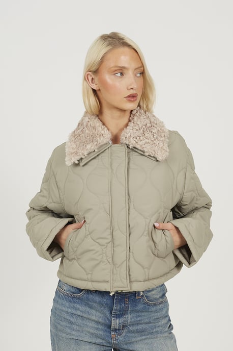 Pale Green Onion Qulited Jacket With Faux Fur Collar - Image 1
