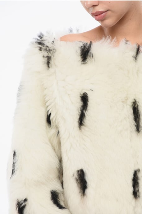 Off-Shoulder Eco-fur Top in White - Image 3