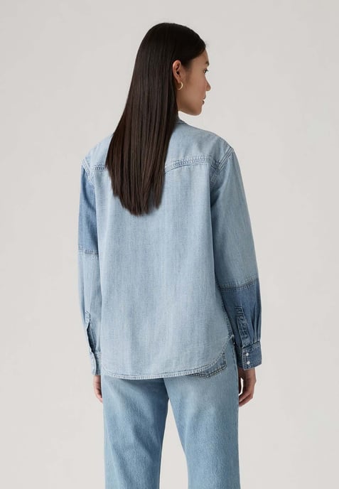 Women's Levis Teodora Lightweight Western Denim Shirt in Light Blue - Image 2