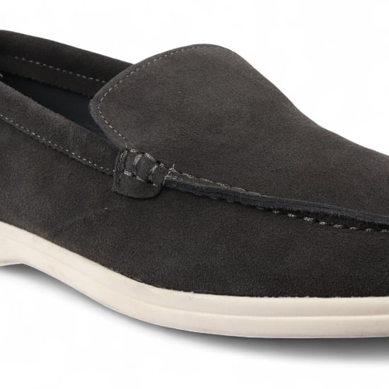 Slitstarka svarta slip-on loafers med vadderad innersula för män - Image 3