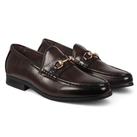 Herrbruna loafers med guldspänne och eleganta slip-on-skor - Image 2