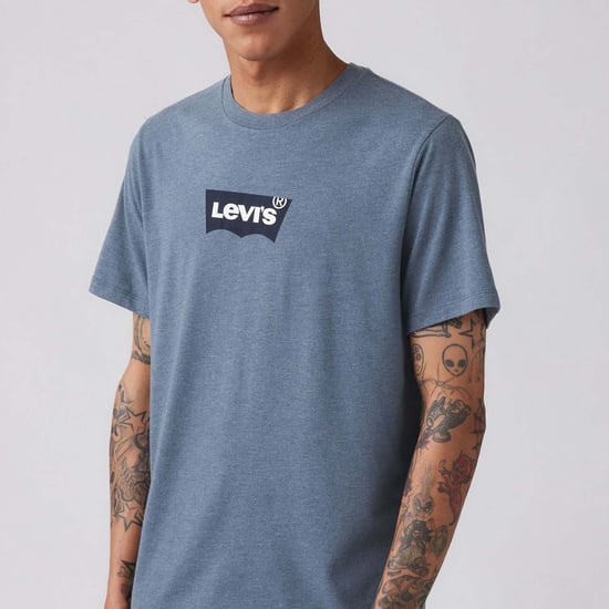 Men's Levis Classic Graphic T-Shirt in Indigo - Image 4