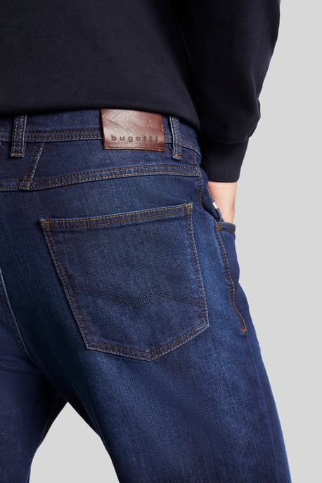 Bugatti Herren Jeans met een licht gebruikte look - Image 5