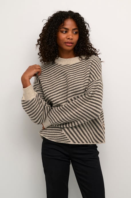 KAverana Knit Pullover Boxy fit - Image 2